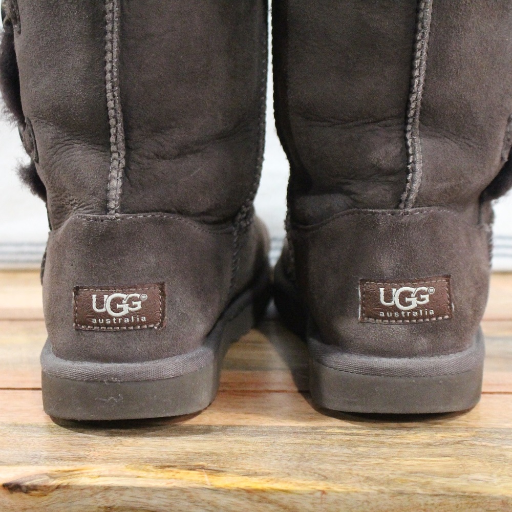 Bailey Ugg Three Button Boot Chocolate Brown - image 4